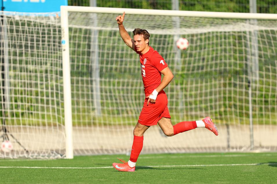 Toralf Hense vom ETV trifft gegen den SV Todesfelde gleich zweimal: Zum zwischenzeitlichen 2:0 und zum 4:0.